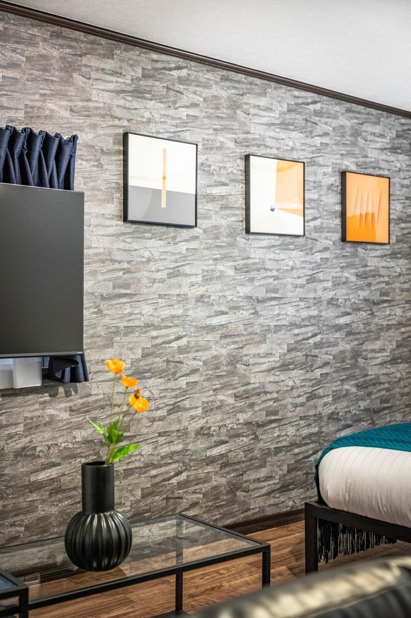 Apartemen アリタクローバーハイツ103 *